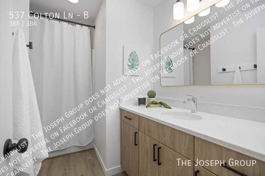 537 Colton Ln #B - Photo 5 of 46