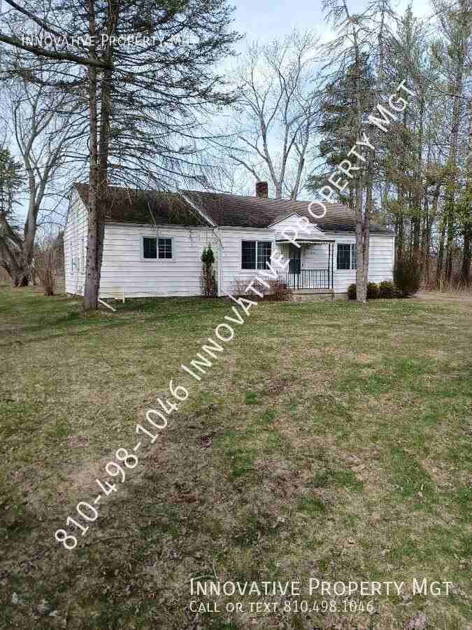 4354 S Elms Rd - Photo 3 of 44