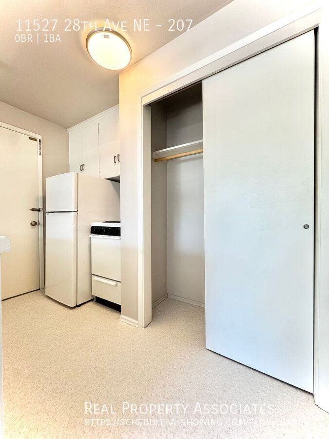 11527 28th Ave Ne #207 - Photo 6 of 11