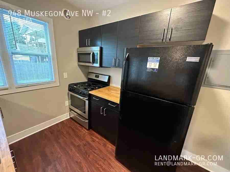 948 Muskegon Ave Nw #2 - Photo 2 of 21