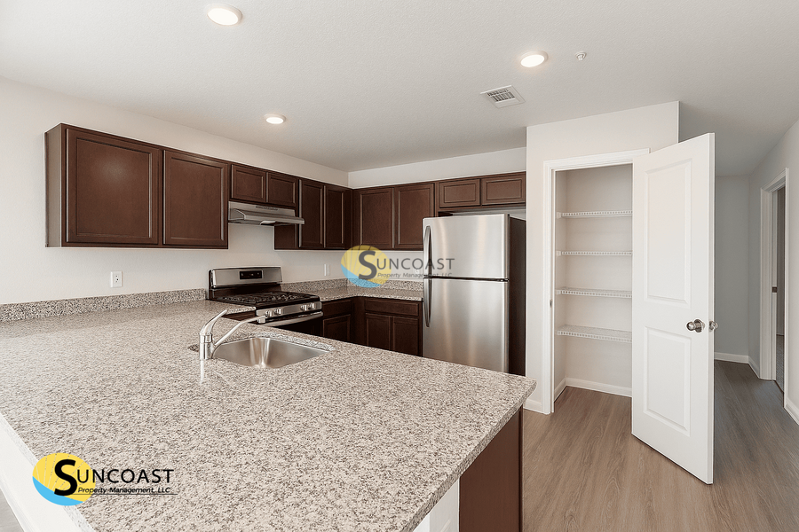 617 Century 21 Dr #4 - Photo 7 of 18