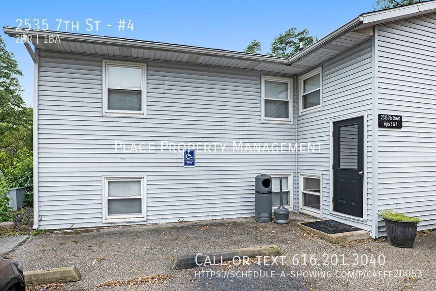 2535 7th St #4 - Photo 6 of 17