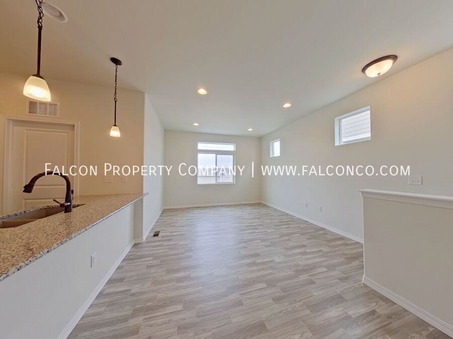 4097 Jericho Loop - Photo 4 of 18