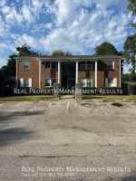 featured image of 624 Village Ln #D