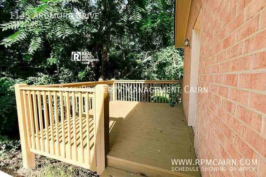 1135 Ardmore Dr - Photo 3 of 12