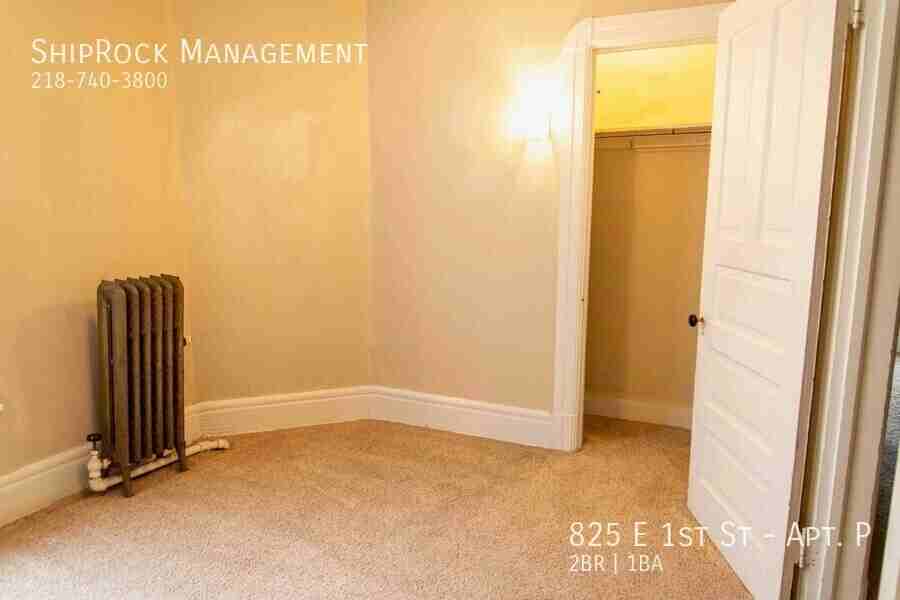 825 E 1st St #P - Photo 7 of 8