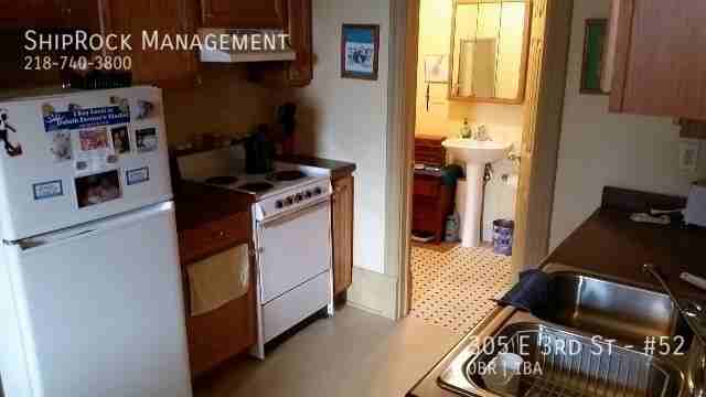 305 E 3rd St #52 - Photo 4 of 5