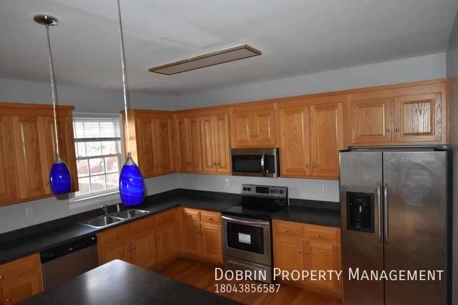 405 S Allen Ave - Photo 6 of 42