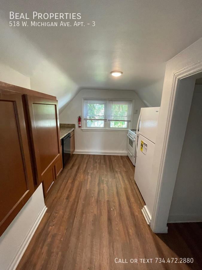 518 W Michigan Ave #3 - Photo 5 of 10
