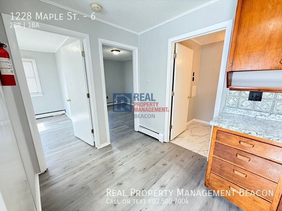 1228 Maple St #6 - Photo 3 of 9