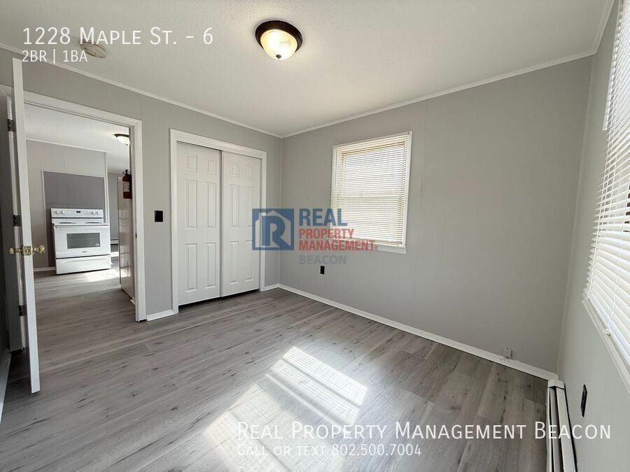 1228 Maple St #6 - Photo 4 of 9