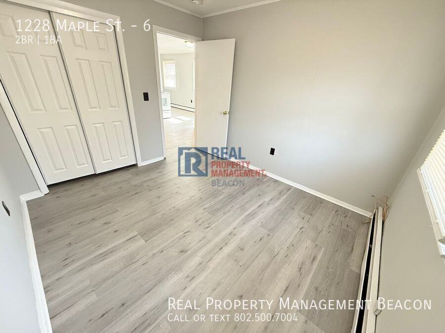 1228 Maple St #6 - Photo 7 of 9