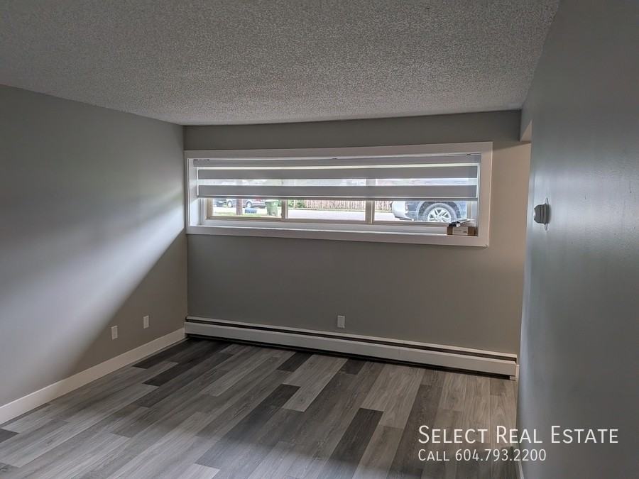 46117 Gore Ave #4 - Photo 6 of 30