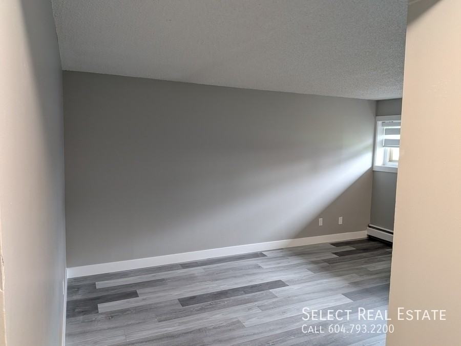 46117 Gore Ave #4 - Photo 7 of 30