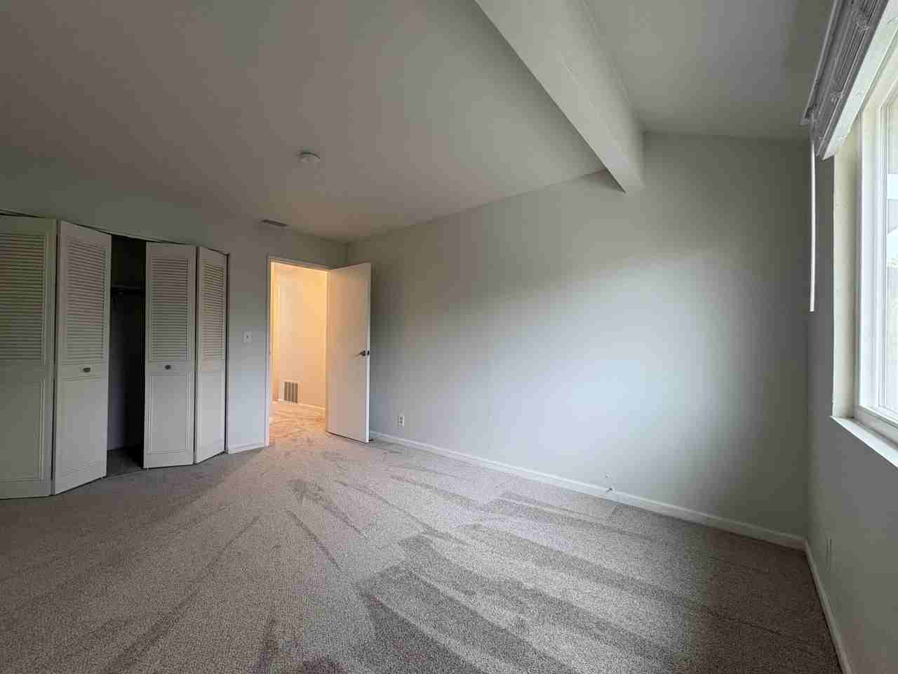 1558 Center Rd #8 - Photo 7 of 14