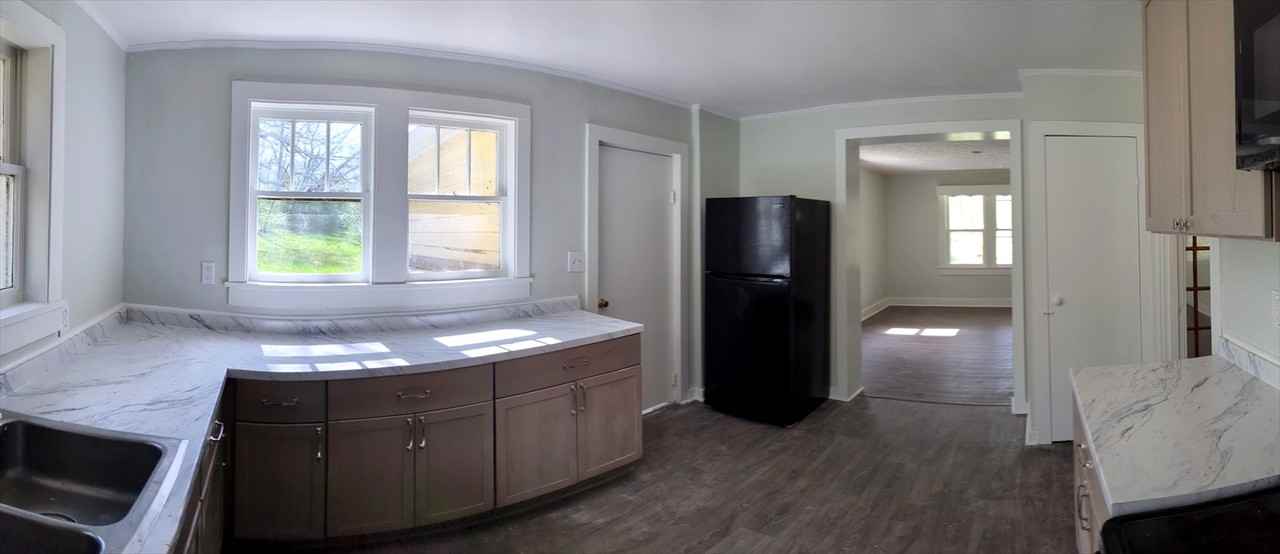 8922 Three Points Rd #NA - Photo 7 of 22