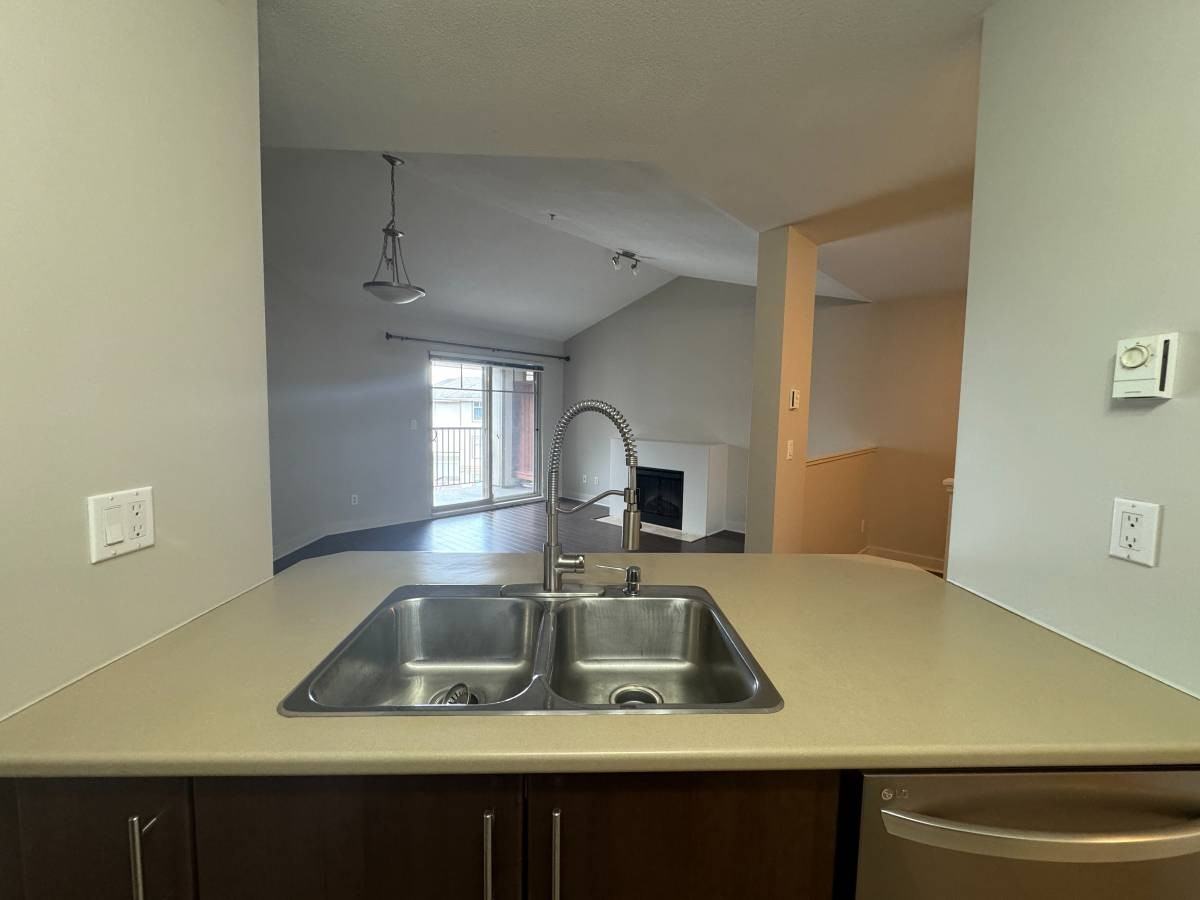 12238 224 Street #416 - Photo 5 of 17