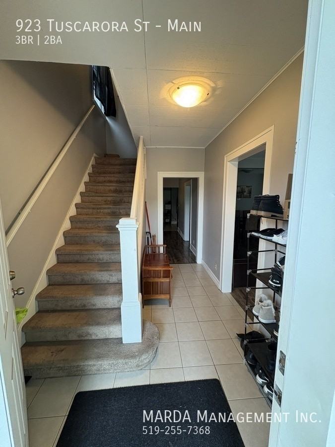923 Tuscarora St #MAIN - Photo 2 of 26
