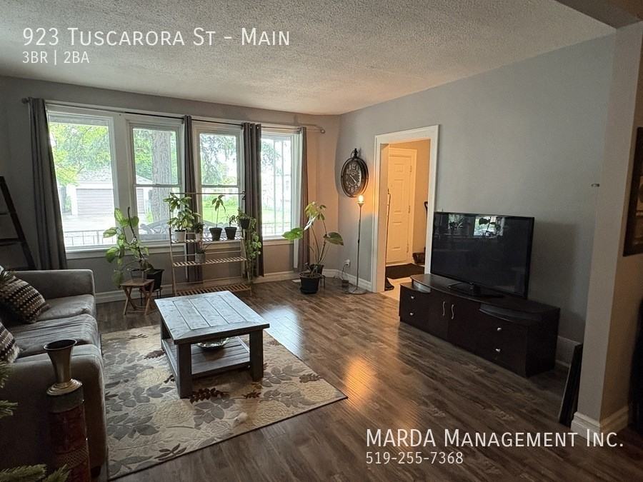 923 Tuscarora St #MAIN - Photo 5 of 26