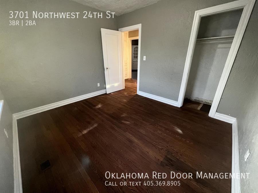 3701 Nw 24th St - Photo 5 of 24