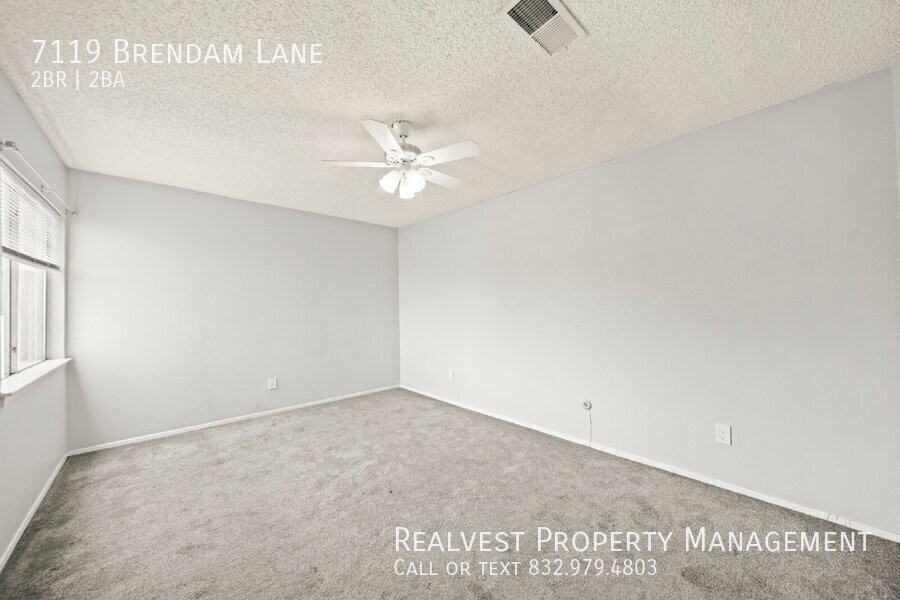 7119 Brendam Ln - Photo 4 of 12