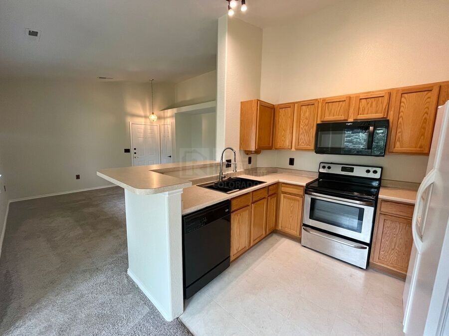 3928 Riviera Grv #203 - Photo 5 of 18