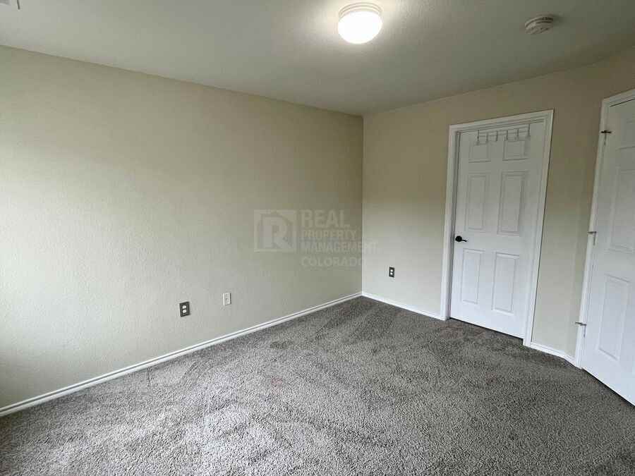 3928 Riviera Grv #203 - Photo 7 of 18