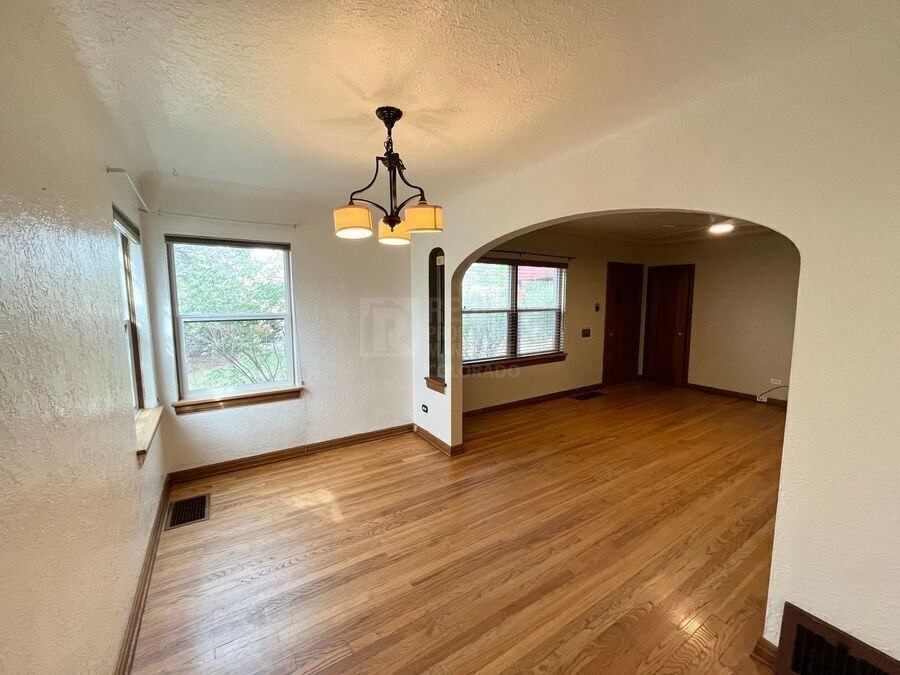 1400 Willow St - Photo 7 of 16