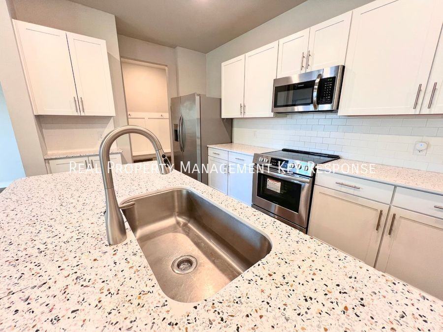 5035 Percival Dr - Photo 7 of 21