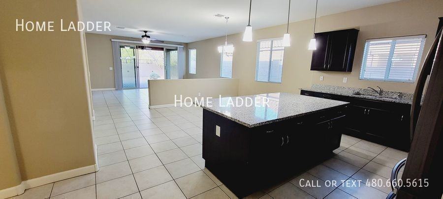 13526 W Desert Moon Way - Photo 2 of 29