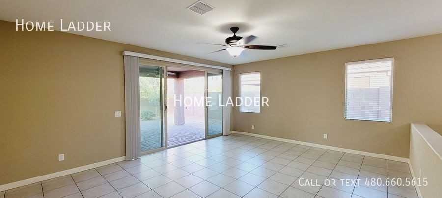 13526 W Desert Moon Way - Photo 6 of 29