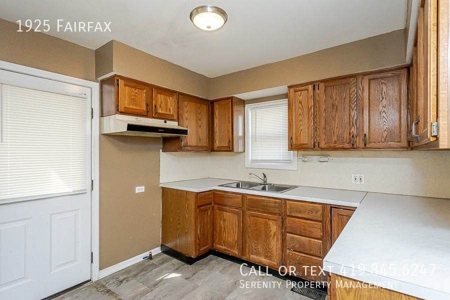 1925 Fairfax Rd - Photo 6 of 13