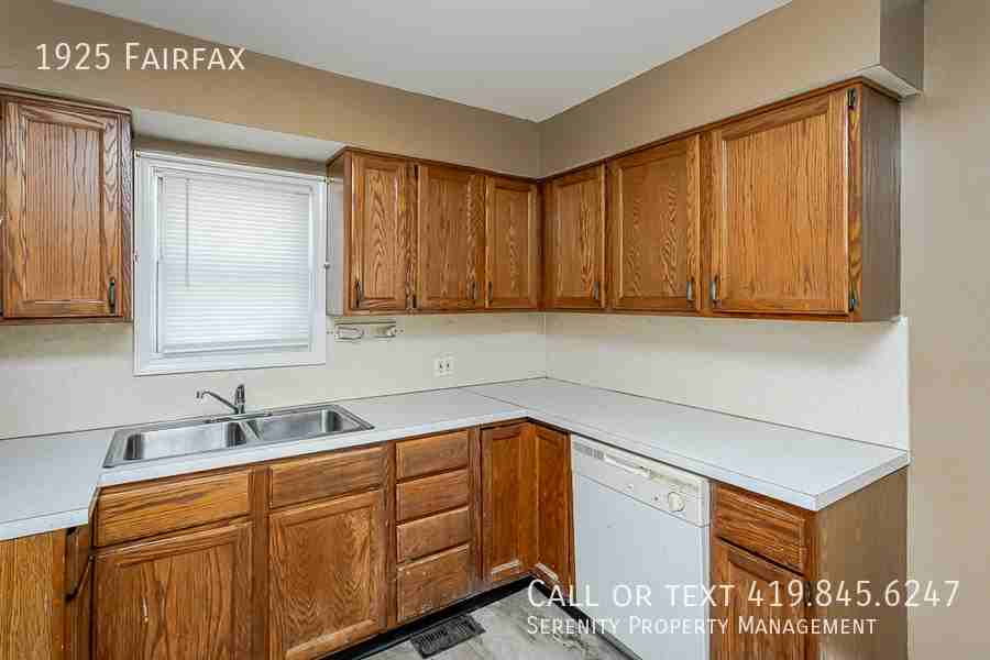 1925 Fairfax Rd - Photo 7 of 13