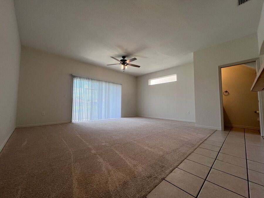 2216 Garden Lake Dr - Photo 3 of 10