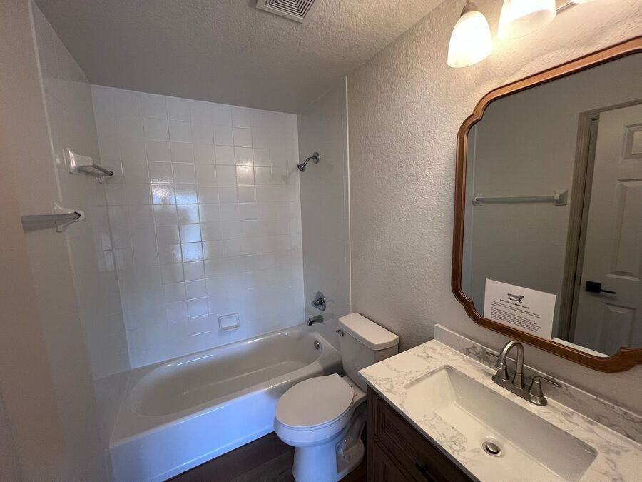 2216 Garden Lake Dr - Photo 6 of 10