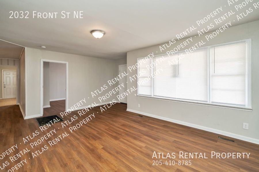 2032 Front St Ne - Photo 7 of 21