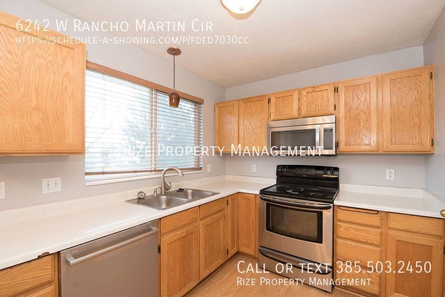 6242 W Rancho Martin Cir - Photo 6 of 23