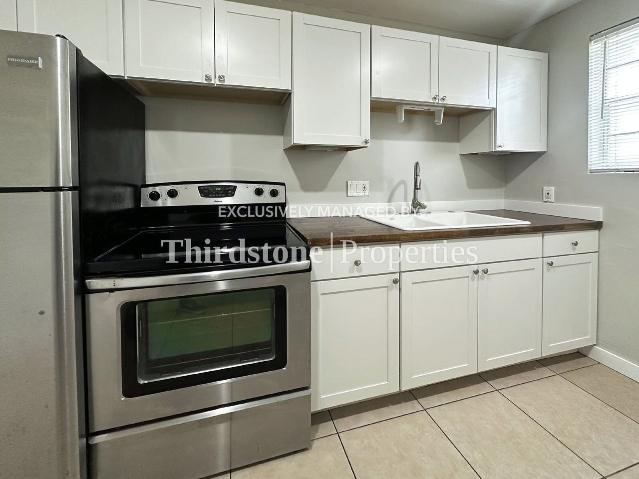 1930 Park St #A - Photo 4 of 14