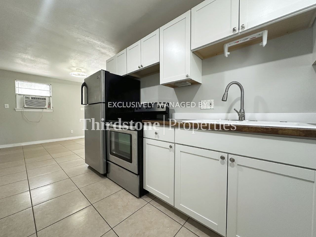 1930 Park St #A - Photo 6 of 14