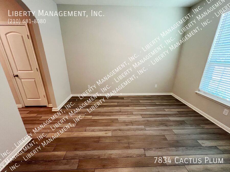 7834 Cactus Plum Dr - Photo 4 of 33