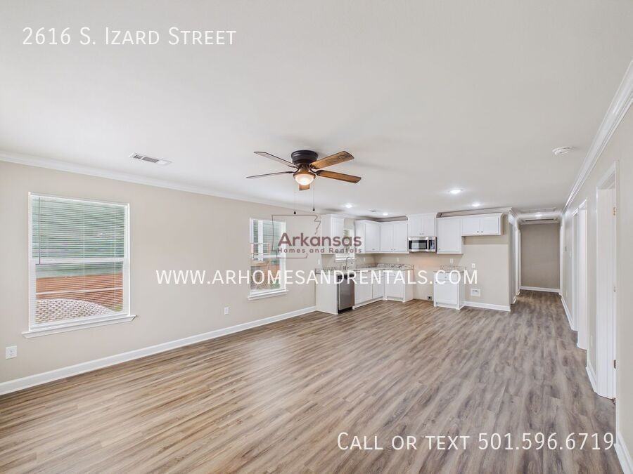 2616 S Izard St - Photo 3 of 12