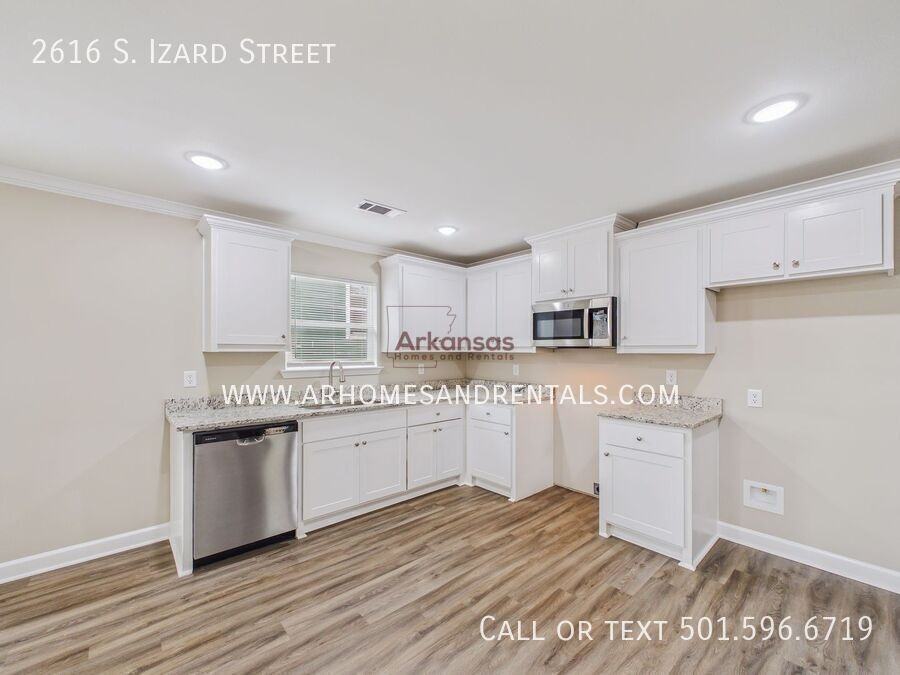 2616 S Izard St - Photo 5 of 12