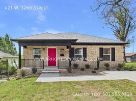 featured image of 421 W 32nd St