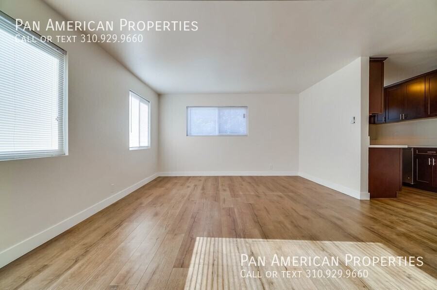 318 E Louise St #3 - Photo 4 of 50