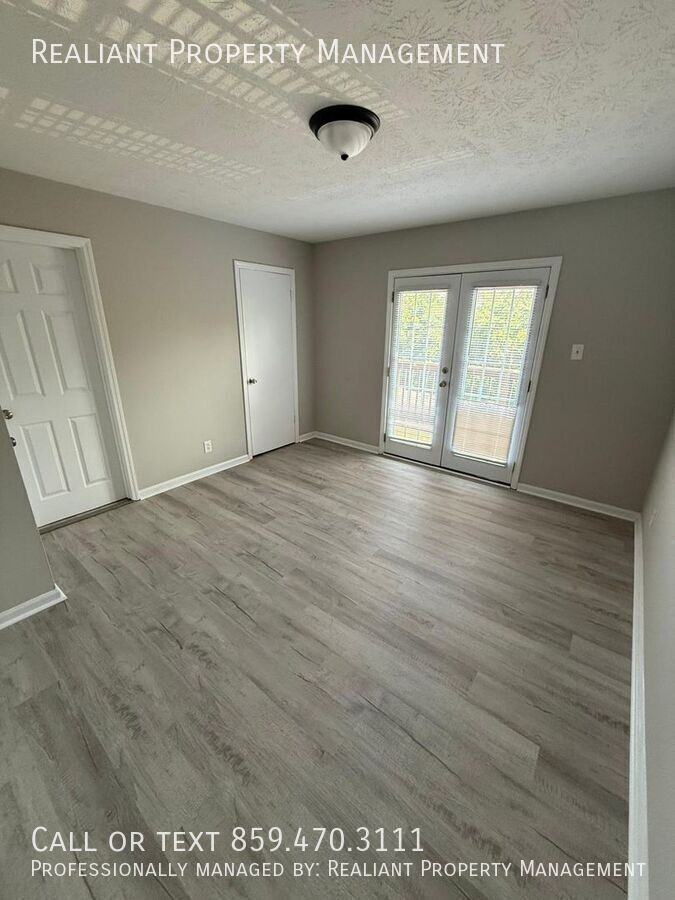 2021 Cambridge Dr #20