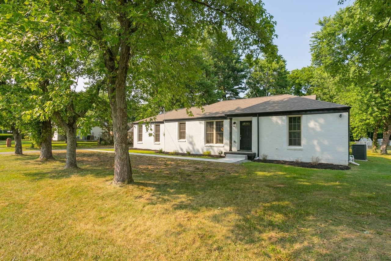 1229 Berwick Trl - Photo 2 of 47