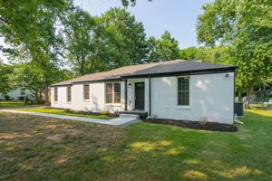 featured image of 1229 Berwick Trl