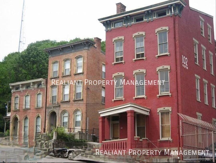 102 W Clifton Ave #3