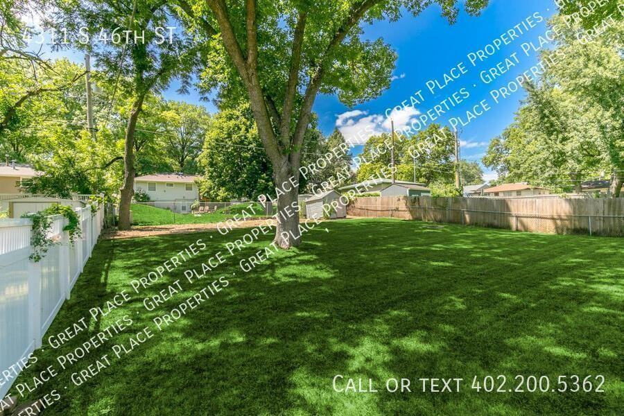 4311 S 46th St - Photo 7 of 43