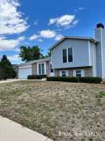 featured image of 11194 Forest Ave